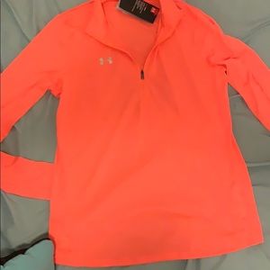 BRAND NEW, UNDER ARMOUR, ACTIVE TOP WEAR, PEACH🍑